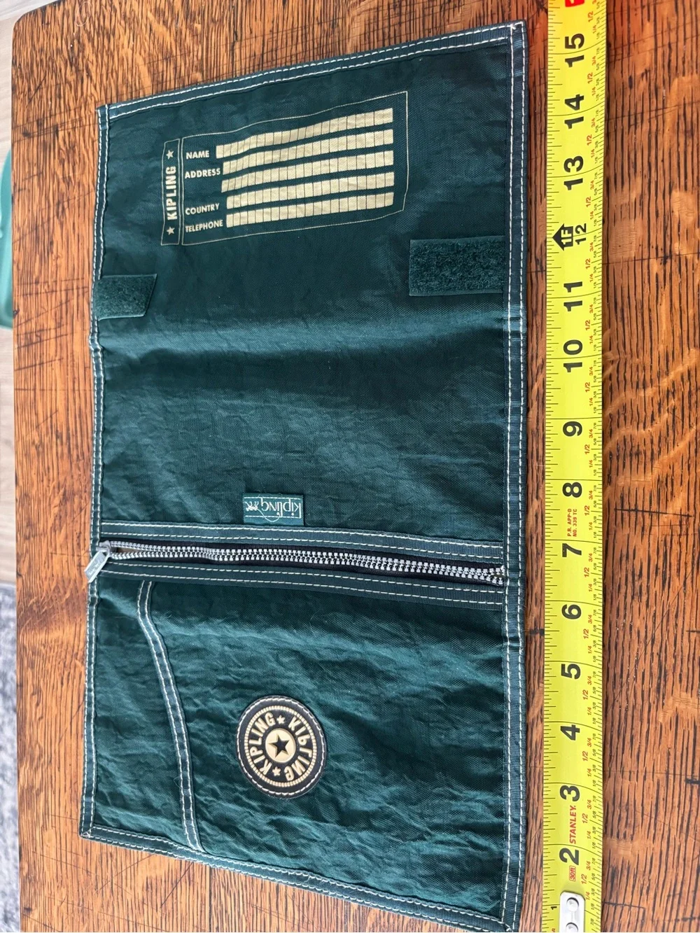 Outdoorsy Granola Girl Hiking Kipling Dark Green Foldover Clutch Velcro Pouch